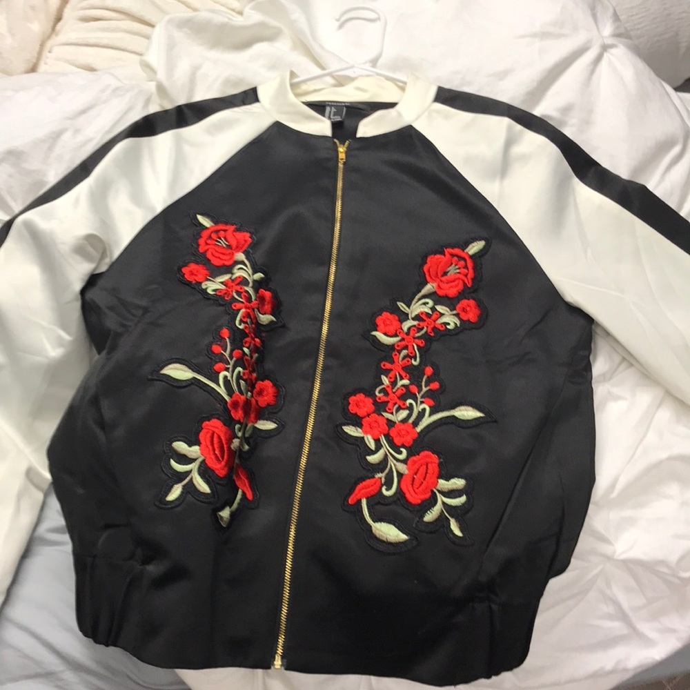 FOREVER 21 BOMBER JACKET